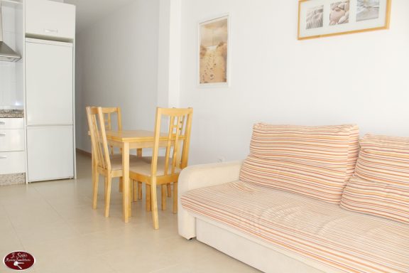 Vistas de la zona de comedor dentro del salón