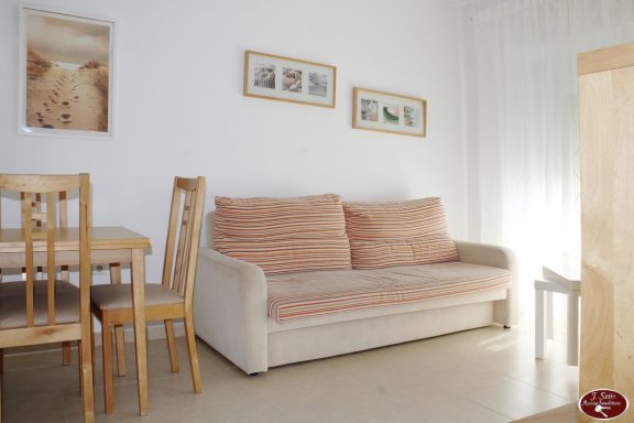 Entrada al salon del piso